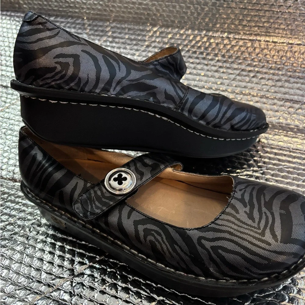 Alegria Black Flats with Decorative Stitching - Picture 2 of 6